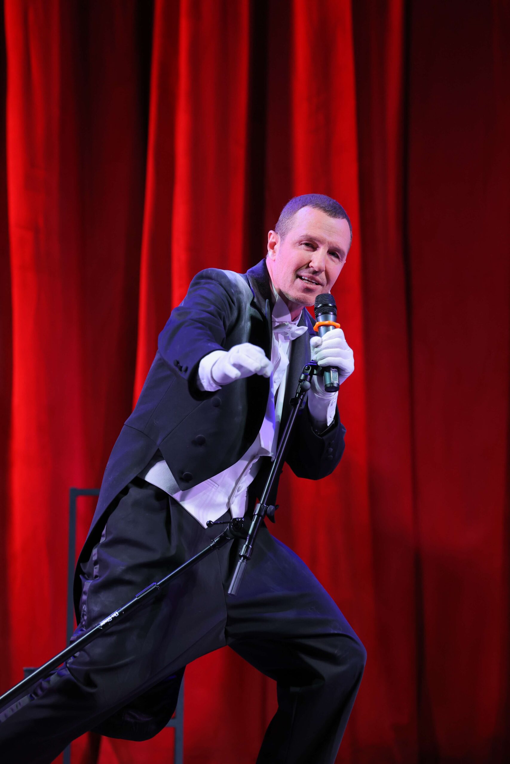 Спектакль-кабаре «ТОРГОВЦЫ РЕЗИНОЙ» — изображение 2